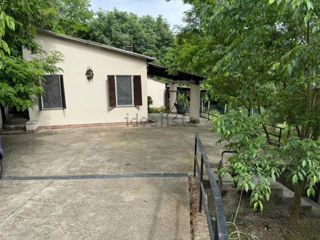Villetta indipendente in vendita di 94 m² in Frazione Sessant