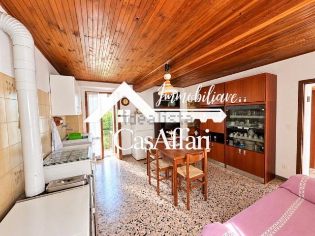 Villetta indipendente in vendita di 94 m² in Via Velucciana, 24