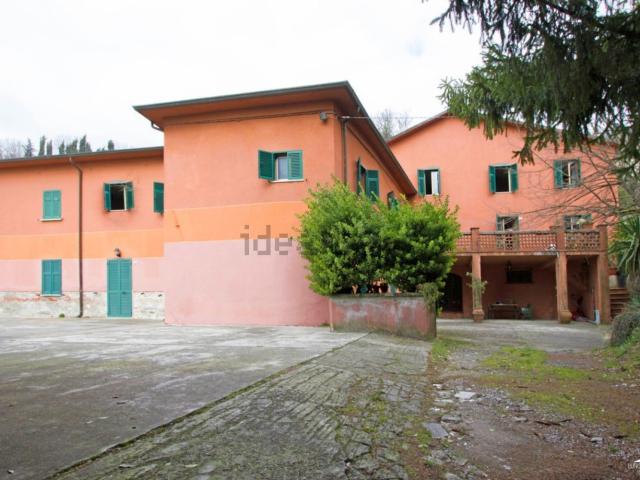 Villetta indipendente in vendita di 950 m² in Via Fienile di Sotto, 161