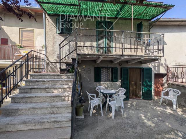Villetta indipendente in vendita di 95 m² in Località Croce