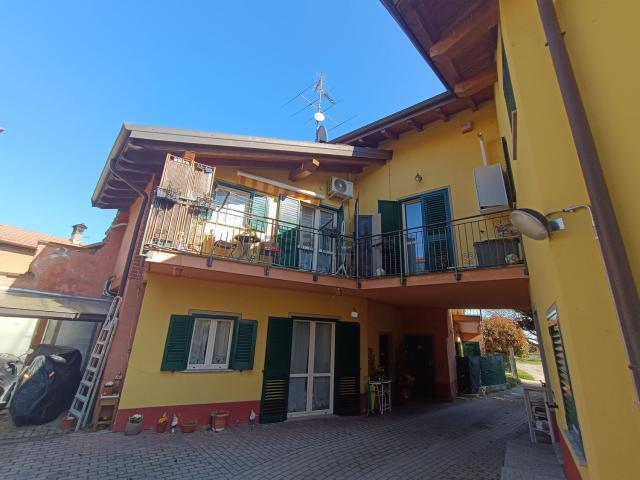 Villetta indipendente in vendita di 95 m² in Piazza C. Battisti