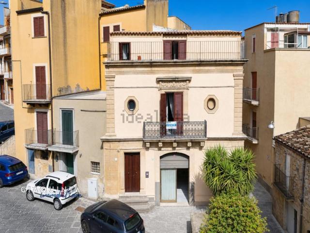 Villetta indipendente in vendita di 95 m² in Via Umberto I
