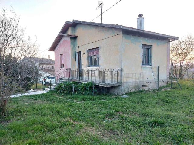 Villetta indipendente in vendita di 95 m² in Via Belvedere Ostrense, 18