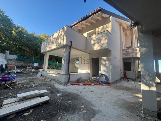 Villetta indipendente in vendita di 95 m² in Via delle Barozze
