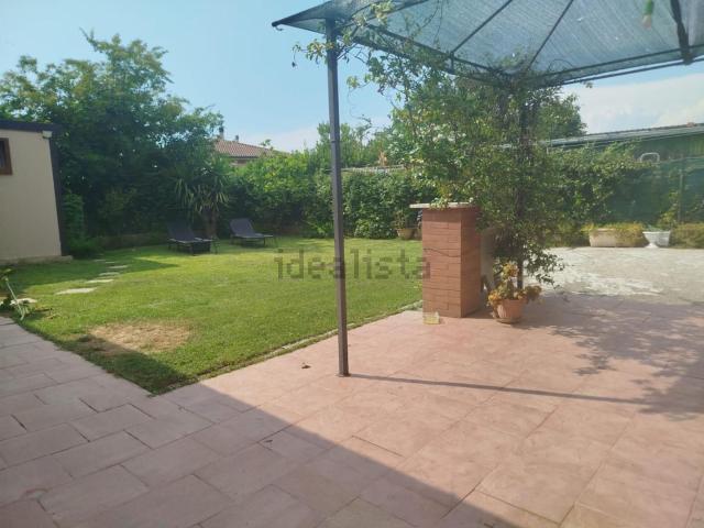 Villetta indipendente in vendita di 95 m² in Via Emilia