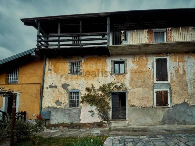 Villetta indipendente in vendita di 95 m² in Via Intra