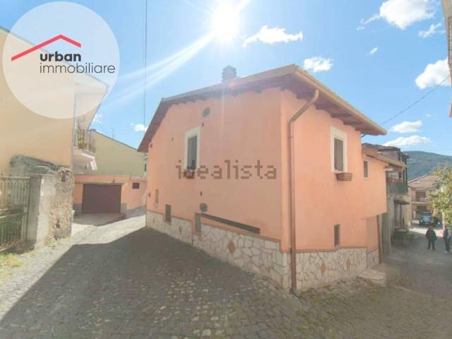 Villetta indipendente in vendita di 95 m² in Via Villa Re