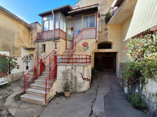 Villetta indipendente in vendita di 95 m² in Via Pizzi, 24