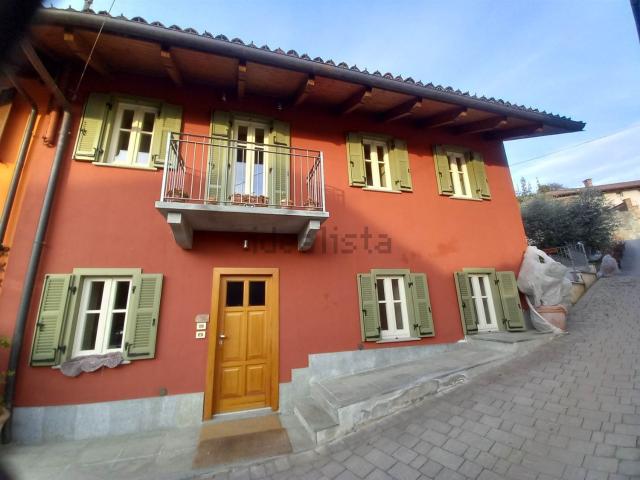 Villetta indipendente in vendita di 95 m² in Via Roma