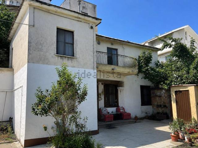 Villetta indipendente in vendita di 95 m² in Via Sulmona