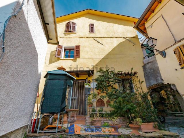 Villetta indipendente in vendita di 96 m² in Frazione Altagnana, 26