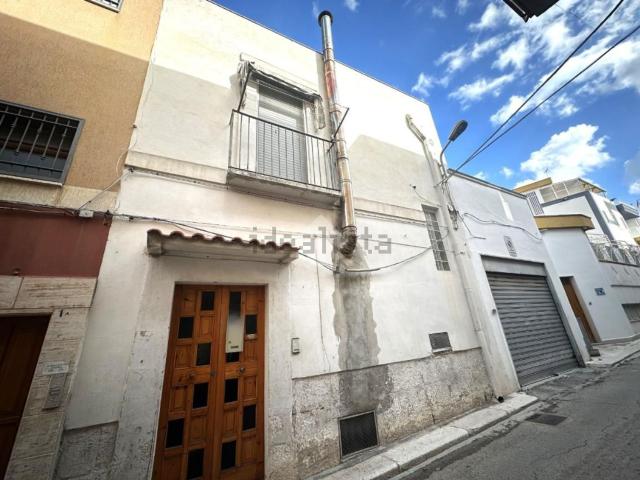 Villetta indipendente in vendita di 96 m² in Via Felice Orsini, 3