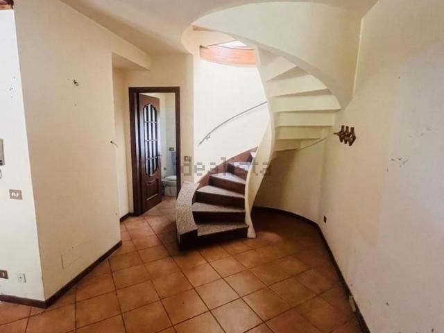 Villetta indipendente in vendita di 98000 m² in Via Stradavecchia, 25