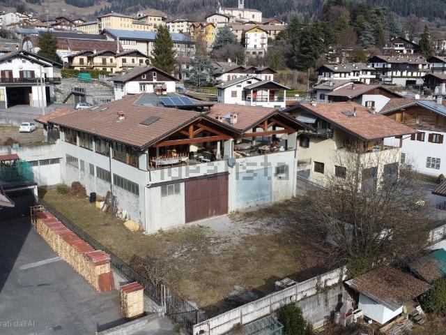 Villetta indipendente in vendita di 980 m² in Via Bernina, 16