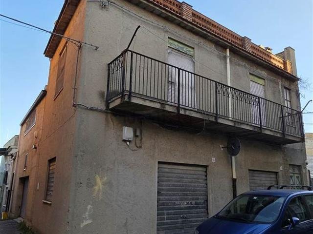 Villetta indipendente in vendita di 98 m² in Via Cesare Cantù