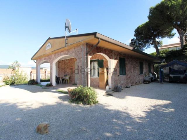 Villetta indipendente in vendita di 98 m² in Via Fontanavecchia