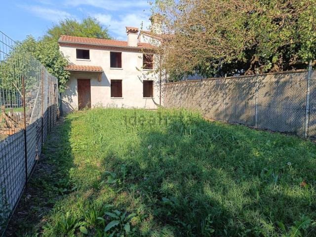 Villetta indipendente in vendita di 98 m² in Via Paradiso