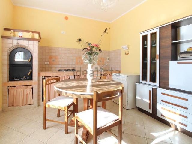 Villetta indipendente in vendita di 98 m² in Via Quinto Ercole
