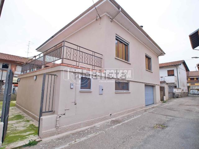 Villetta indipendente in vendita di 98 m²