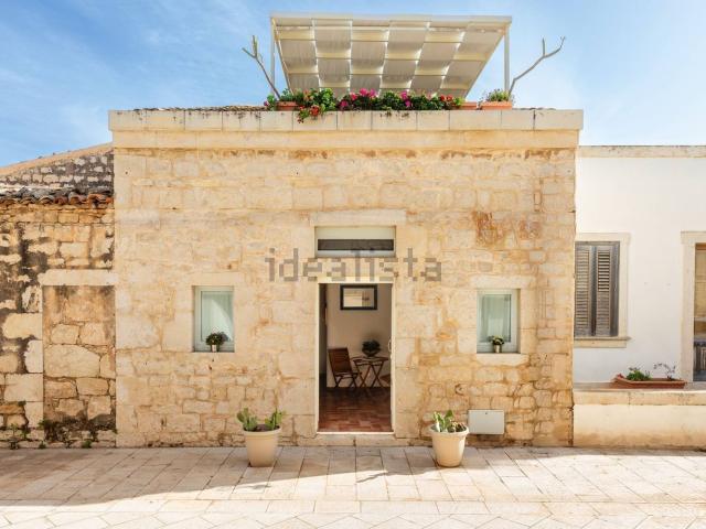 Villetta indipendente in vendita di 99 m² in Via Carignano