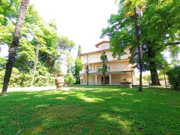 Villetta indipendente in vendita di 1000 m²