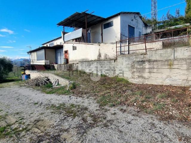 Villetta indipendente in vendita di 1000 m² in Contrada Monterone, 1