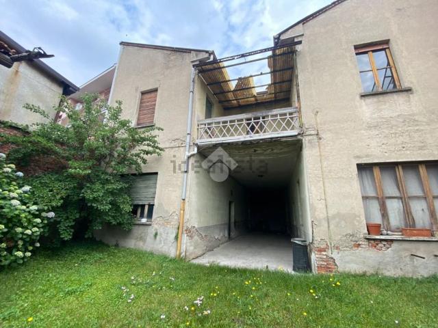 Villetta indipendente in vendita di 1000 m² in Corso Giacomo Matteotti, 1