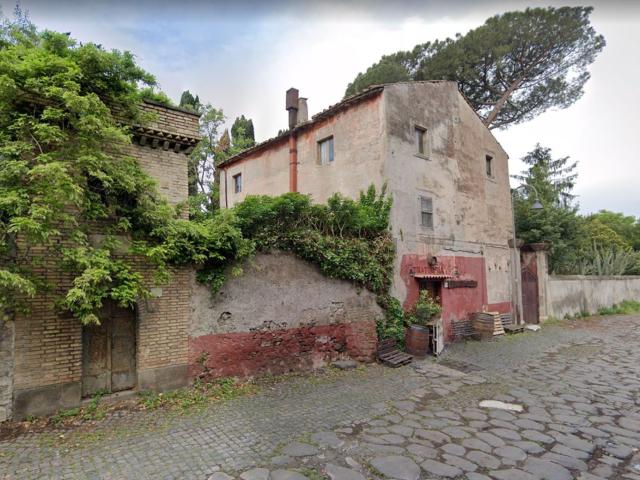 Villetta indipendente in vendita di 1000 m² in Via Appia Antica, 196