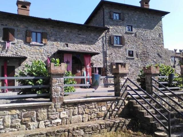 Villetta indipendente in vendita di 1000 m² in Via Calcinara, 15
