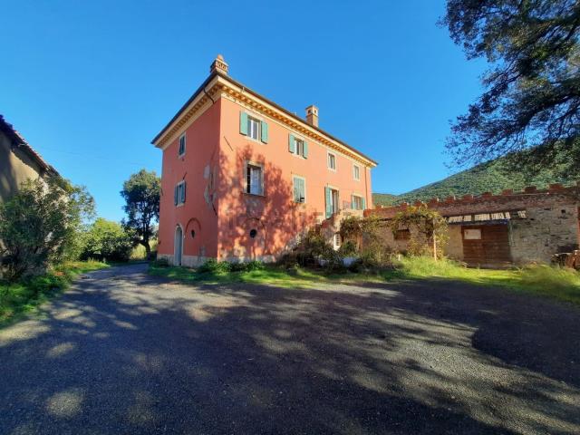 Villetta indipendente in vendita di 1000 m² in Via del commercio sud
