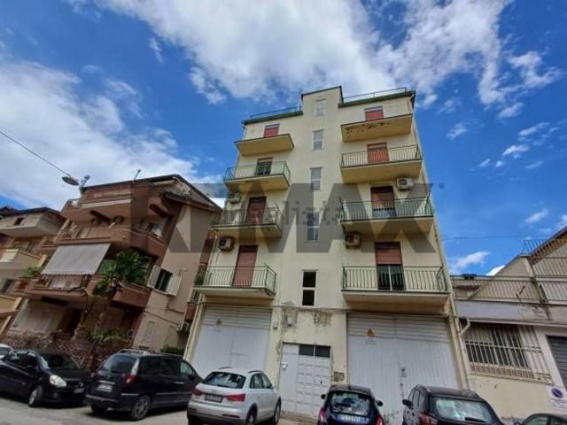 Villetta indipendente in vendita di 1000 m² in Viale Stati Uniti, 39