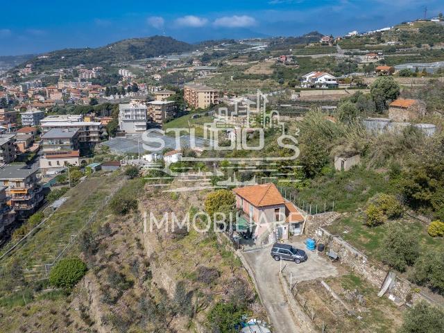 Villetta indipendente in vendita di 100 m² in Via Cave