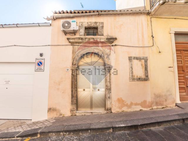 Villetta indipendente in vendita di 100 m² in Via Camillo Benso Conte di Cavour, 101