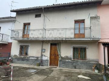 Villetta indipendente in vendita di 100 m² in Via Carbonazzi