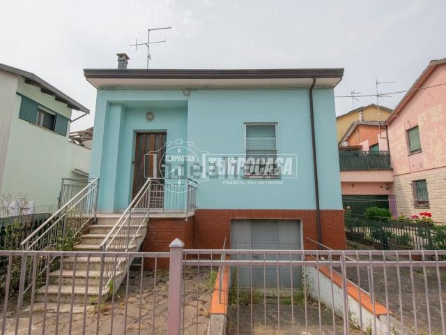 Villetta indipendente in vendita di 100 m² in Via Cerchia di Sant&apos Egidio, 2720