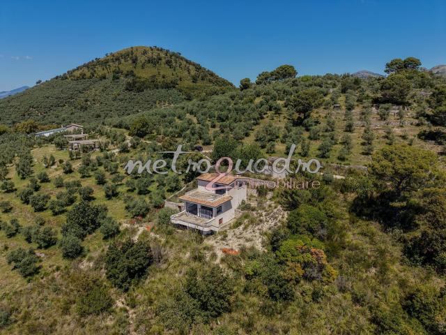 Villetta indipendente in vendita di 100 m² in Via Ciovareccia