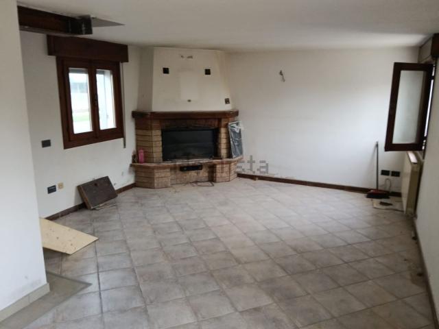 Villetta indipendente in vendita di 100 m² in Via A. Boito, 655