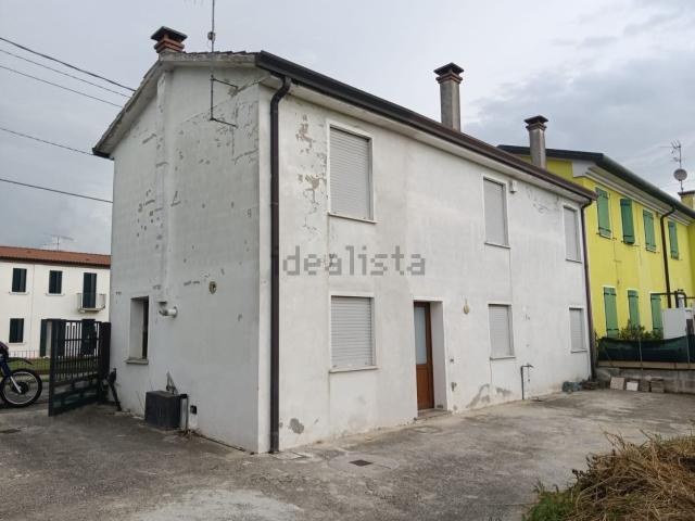 Villetta indipendente in vendita di 100 m² in Via A. Boito, 655
