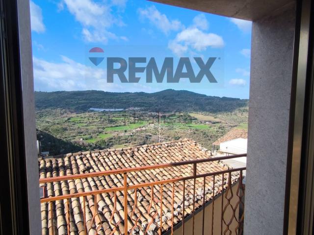 Villetta indipendente in vendita di 100 m² in Via Archimede, 4