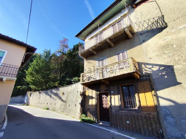 Villetta indipendente in vendita di 100 m² in Via Battisti, 9