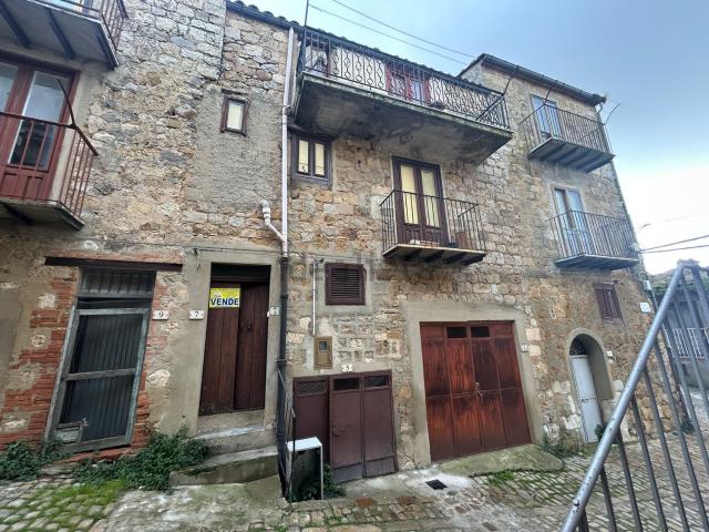 Villetta indipendente in vendita di 100 m² in Via Bellini, 7