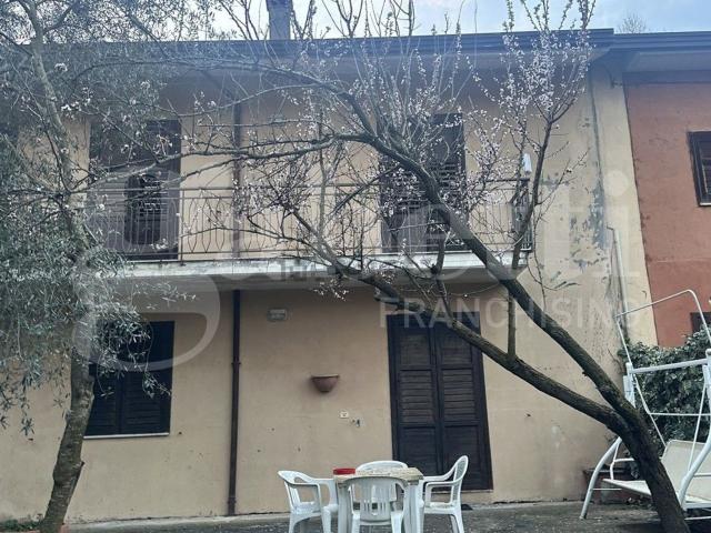 Villetta indipendente in vendita di 100 m² in Via Giacomo Matteotti