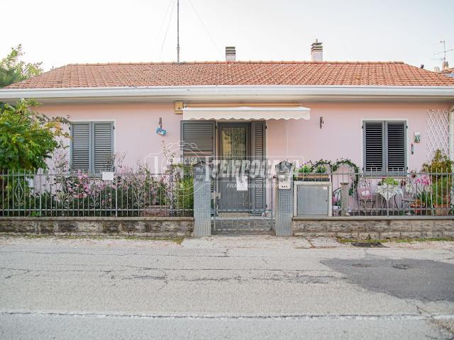 Villetta indipendente in vendita di 100 m² in Via Daniele Felici, 33