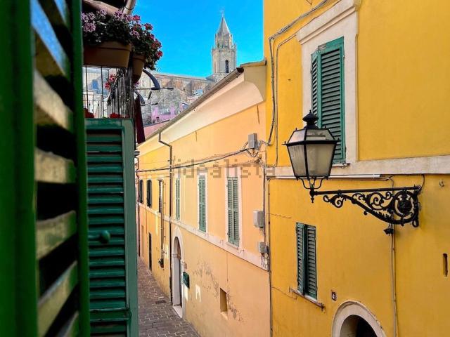 Villetta indipendente in vendita di 100 m² in Via dei Crociferi, 42