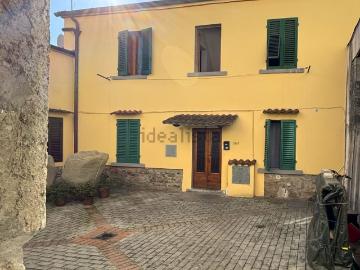 Villetta indipendente in vendita di 100 m² in Via del Bisenzio