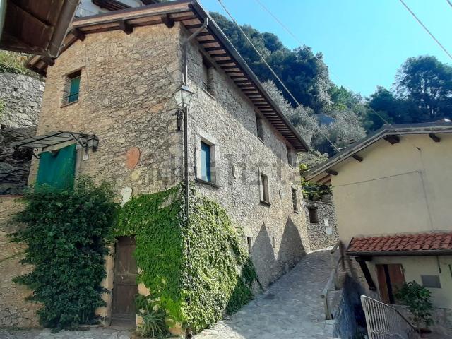 Villetta indipendente in vendita di 100 m² in Via dello Sprocco, 21