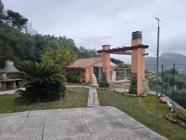 Villetta indipendente in vendita di 100 m² in Via delle Otto Case, 216