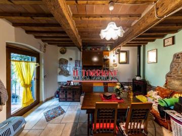 Villetta indipendente in vendita di 100 m² in Via di Montecarlo