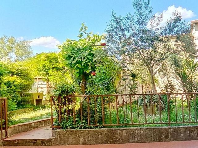Villetta indipendente in vendita di 100 m² in Via di Peretola