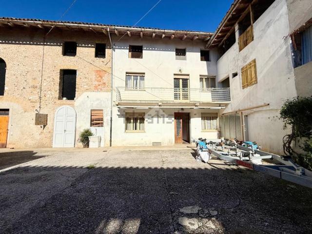 Villetta indipendente in vendita di 100 m² in Via Duca D&apos Aosta, 64